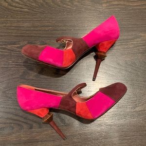 Miu Miu suede pump